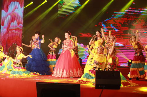 怎樣進(jìn)一步升華演藝活動(dòng)的高度