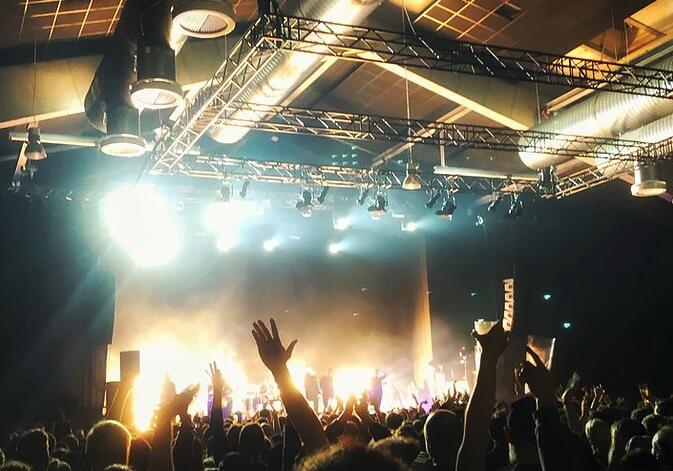 都江堰慶典公司教你舞臺燈光音響四大覺感方案